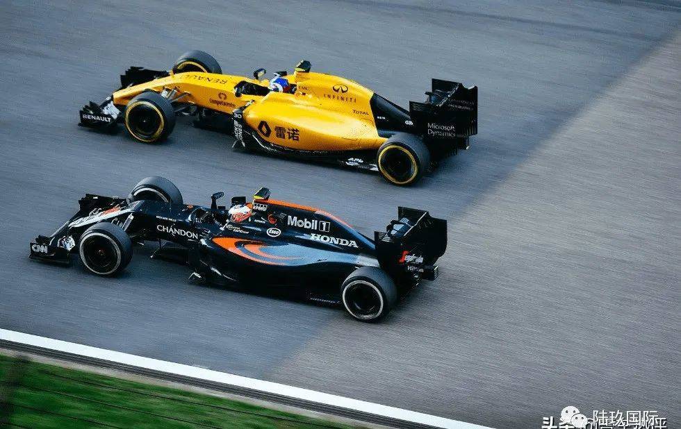 雷诺车队碾压哈斯车队,拉塞尔扛起全队 雷诺车队碾压哈斯车队,拉塞尔扛起全队