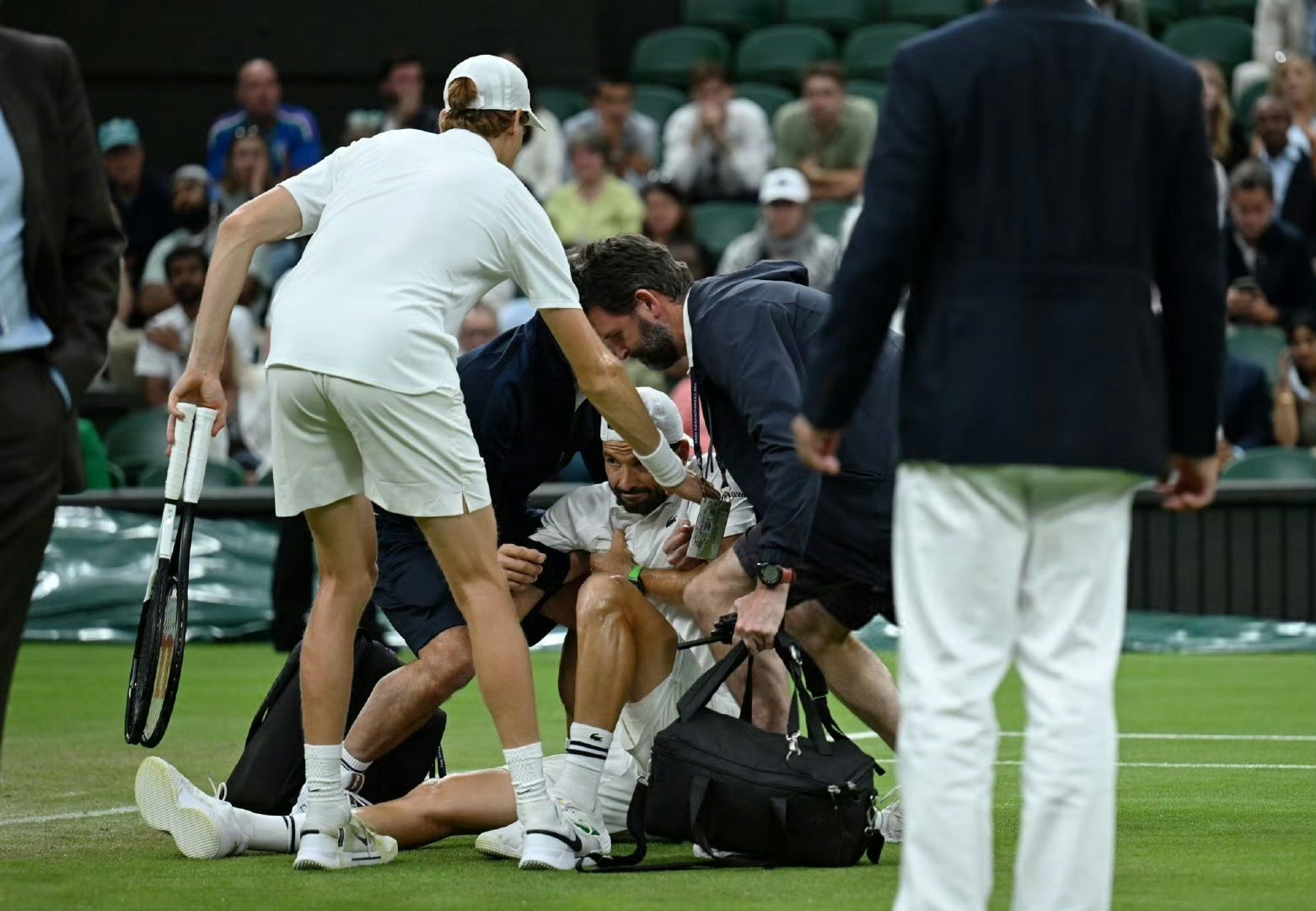 蒙特卡洛大师赛绝杀温网，梅德韦杰夫点燃赛场