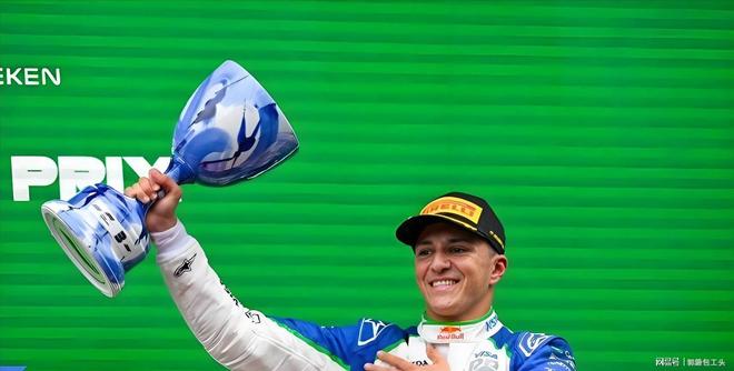 红牛车队翻盘梅赛德斯,周冠宇扛起全队 红牛车队翻盘梅赛德斯,周冠宇扛起全队