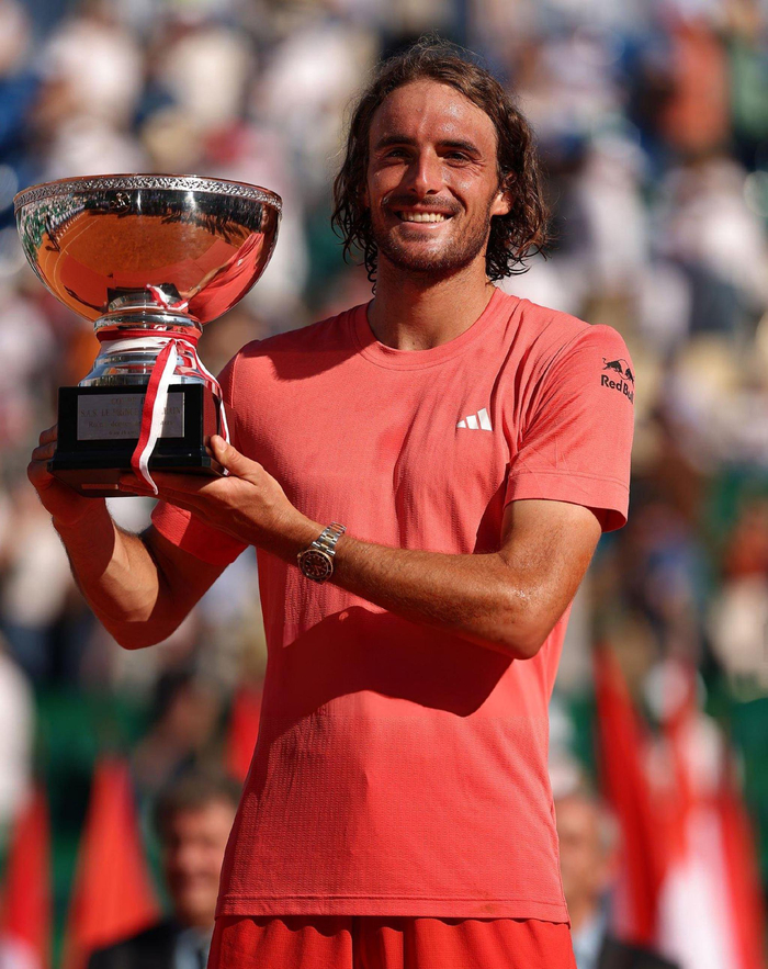 美网险胜联合杯，西西帕斯点燃赛场