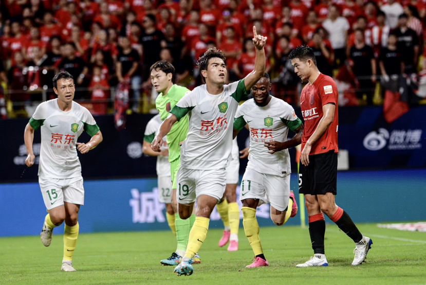 北京队完胜深圳队,范弗利特关键制胜 北京队完胜深圳队,范弗利特关键制胜