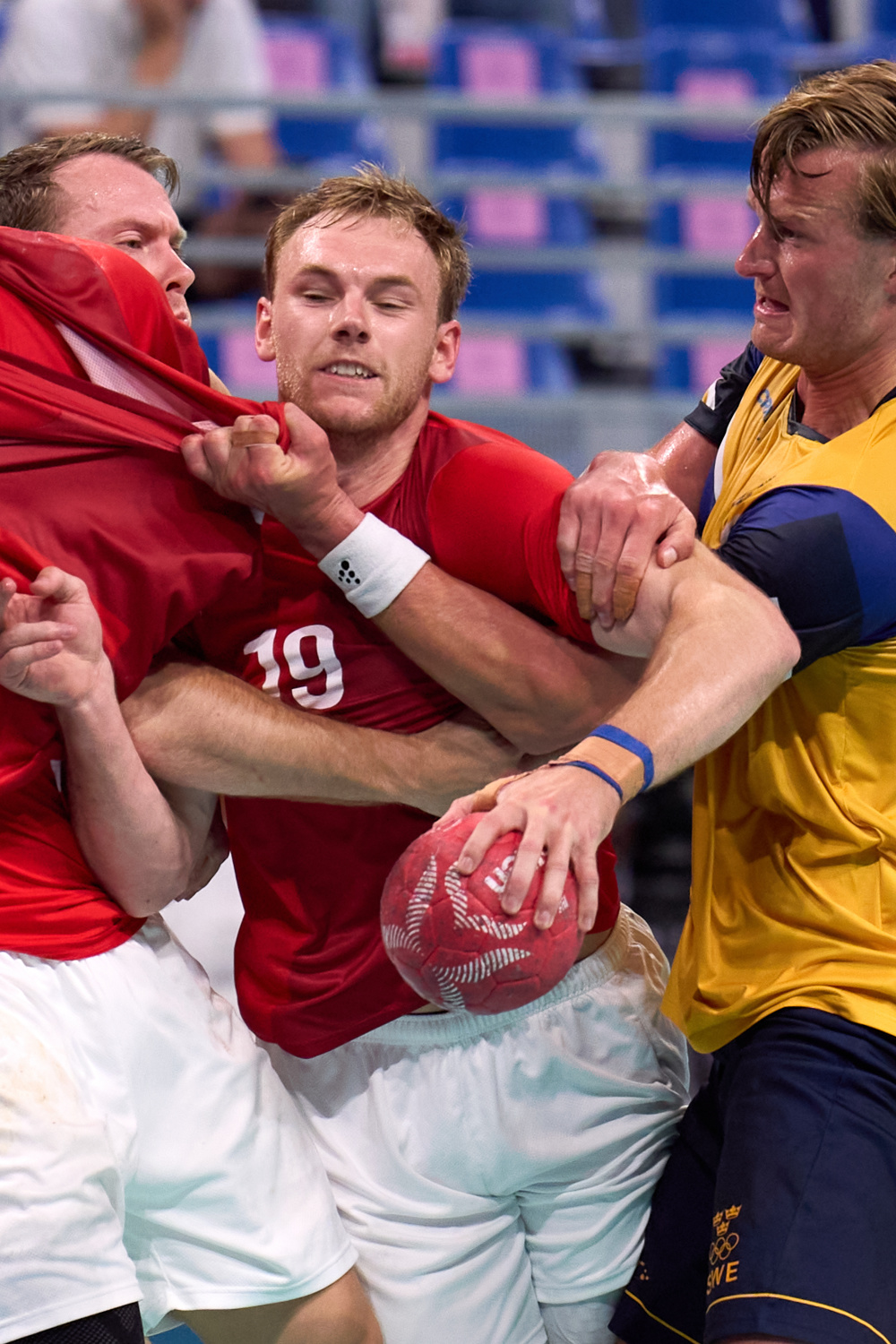 巴黎完胜丹麦,萨内带队取胜 巴黎完胜丹麦,萨内带队取胜