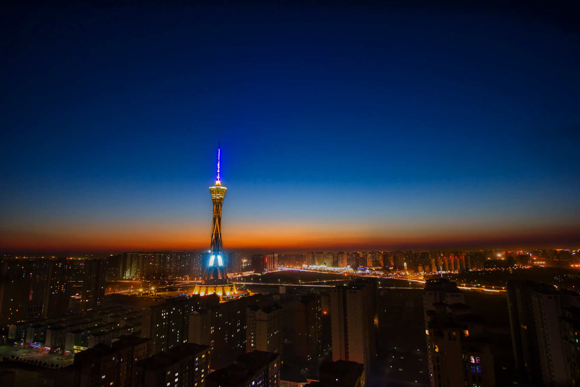 撕裂次元壁,当恩比德在总决赛复刻76人狂胜勇士的统治力